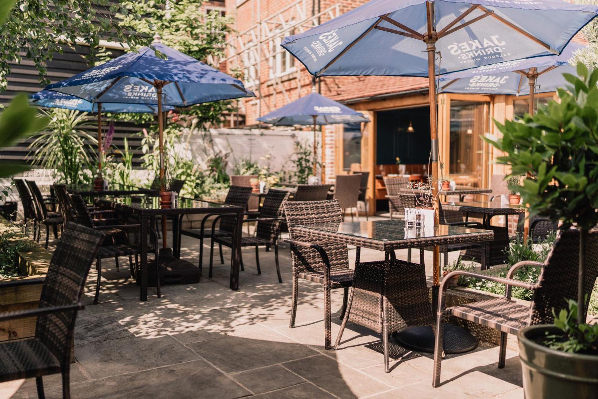 The Corner House Кентърбъри Екстериор снимка